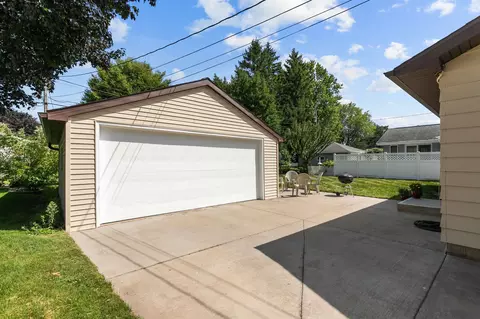 Exterior - 824 S Christine St, Appleton, WI 54915 photo 1 of 1