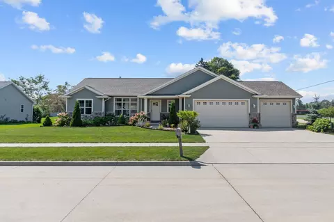 1801 Andrea Michelle Ct, Kaukauna, WI 54130