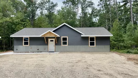 w5463 Island Bluff Lane, Wausaukee, WI 54177