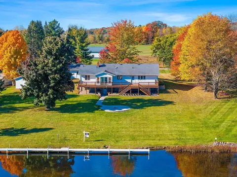 n5996 Wolf River Road, Shawano, WI 54166
