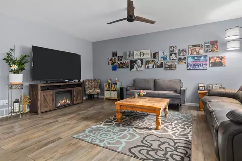 1500 S Telulah Ave, Appleton, WI 54915 photo 4