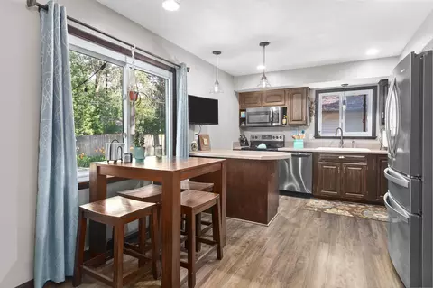 1500 S Telulah Ave, Appleton, WI 54915 photo 9