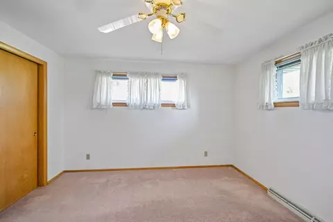 Bedroom - 231 W Pershing St, Appleton, WI 54911 photo 6 of 6