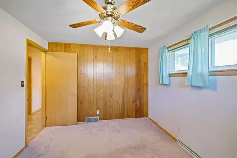 Bedroom - 231 W Pershing St, Appleton, WI 54911 photo 4 of 6