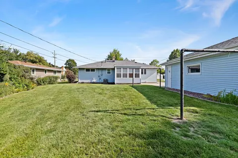 Exterior - 231 W Pershing St, Appleton, WI 54911 photo 6 of 6