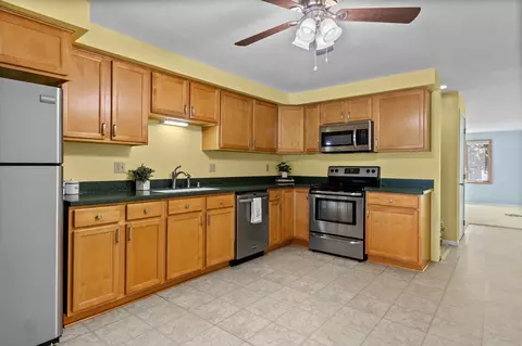 809 S Lee St, Appleton, WI 54915 photo 3