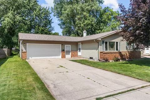 809 S Lee St, Appleton, WI 54915