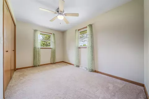 Bedroom - 1030 Edgewood Dr, Appleton, WI 54913 photo 6 of 7
