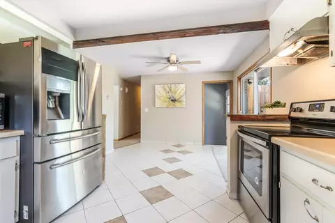 Kitchen - 1030 Edgewood Dr, Appleton, WI 54913 photo 2 of 4
