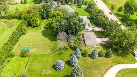 View/Area - 1030 Edgewood Dr, Appleton, WI 54913 photo 1 of 7