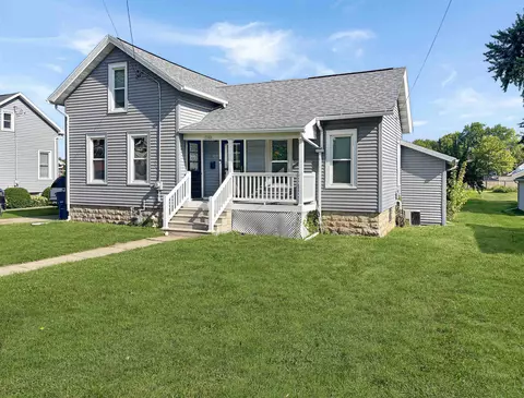 1102 W 9th Ave, Oshkosh, WI 54902