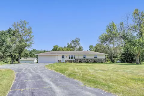 2210 County Line Rd, De Pere, WI 54115