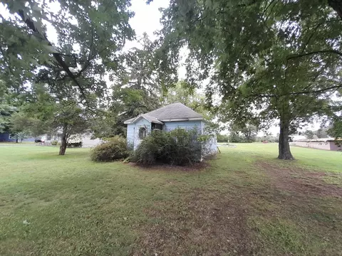 211 Wood St, Redgranite, WI 54970
