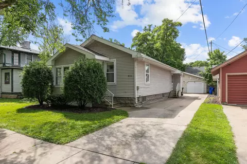615 E North St, Appleton, WI 54911