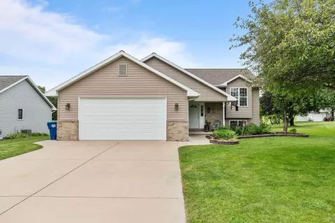 2427 Bluestone Pl, Green Bay, WI 54311