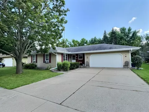 1456 Maricopa Dr, Oshkosh, WI 54904