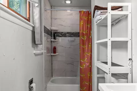 Bath - 617 W Atlantic St, Appleton, WI 54911 photo 2 of 2