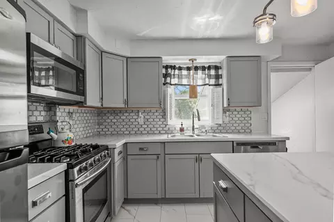 Kitchen - 617 W Atlantic St, Appleton, WI 54911 photo 1 of 3