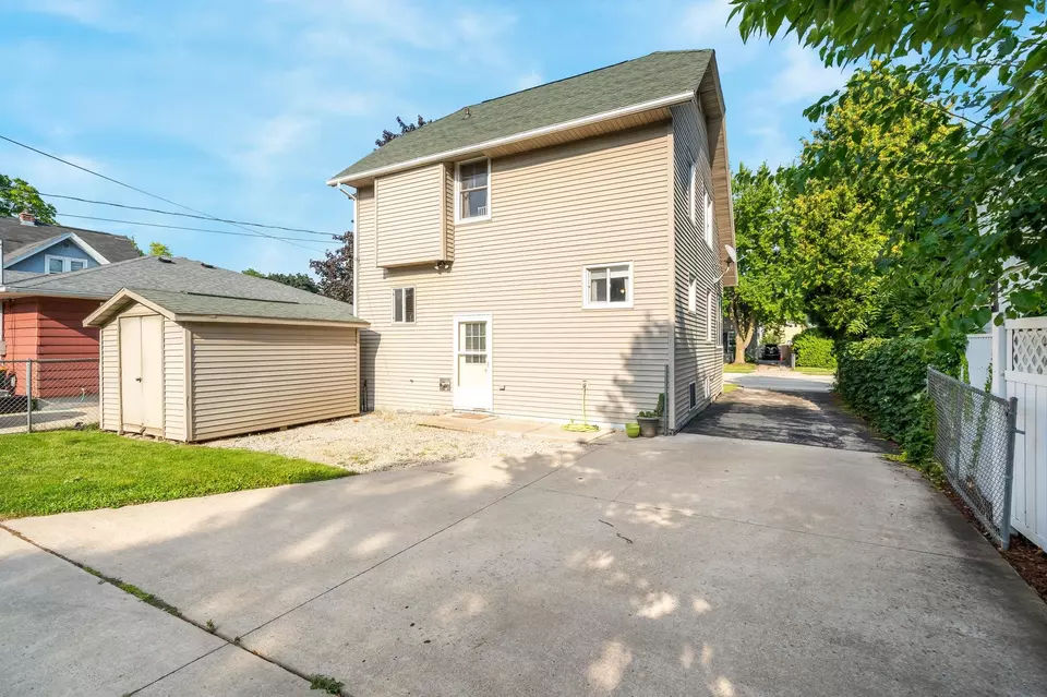  406 N Park Ave, Fond Du Lac, WI 54935 photo 28