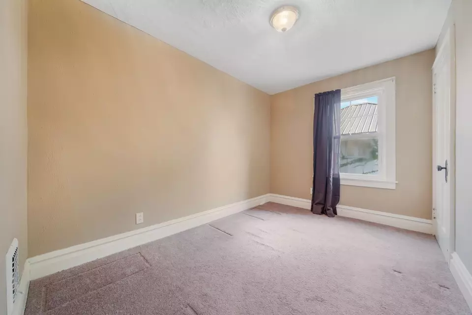 406 N Park Ave, Fond Du Lac, WI 54935 photo 16