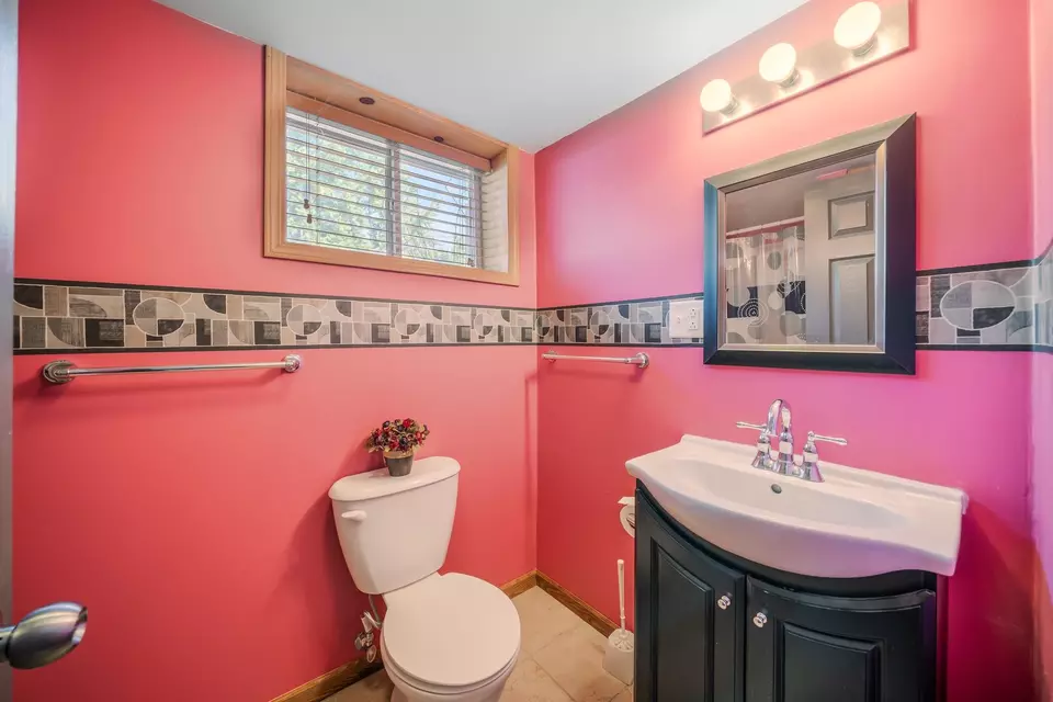  406 N Park Ave, Fond Du Lac, WI 54935 photo 24