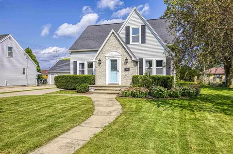 137 N Wilson St, Kimberly, WI 54136