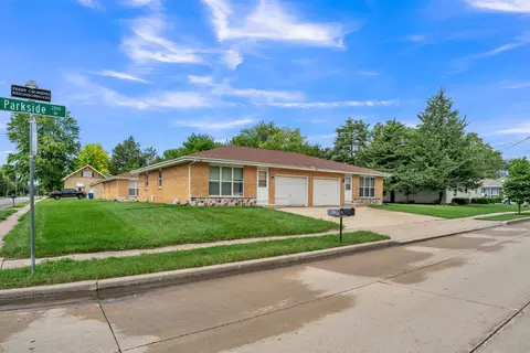 2005 Parkside Dr, Oshkosh, WI 54901