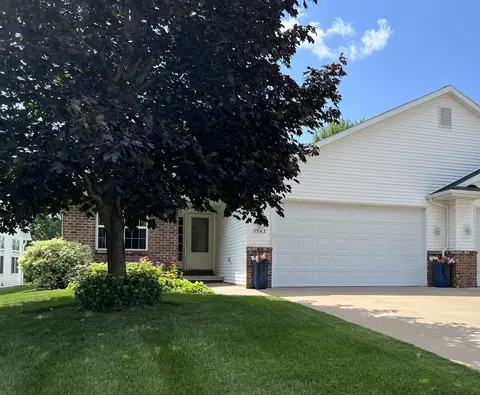 5543 W Brookview Ln, Appleton, WI 54911