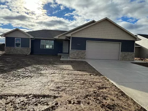 4653 Richard Ln, Green Bay, WI 54313