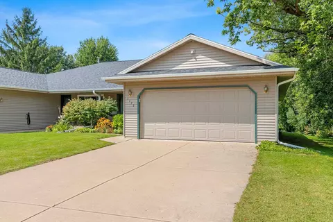 1175 Nier Ct, Green Bay, WI 54303