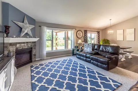 2250 W Kohl Dr, Appleton, WI 54913 photo 3
