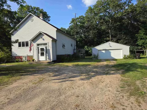 5460 Mosquito Bluff Rd, Plainfield, WI 54966