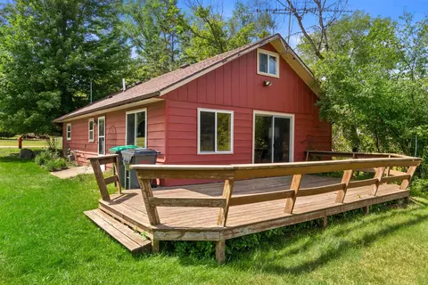 422 E South Lake St, Hancock, WI 54943