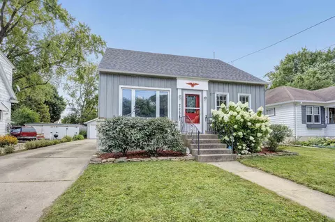 225 Oak Grove Ave, Green Bay, WI 54302