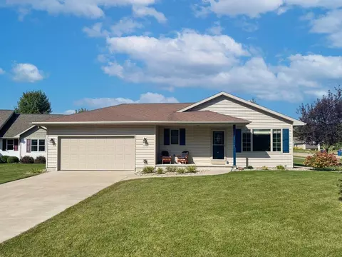 3135 Bailey Ct, Oshkosh, WI 54904
