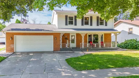 Exterior - 1207 W Grant St, Appleton, WI 54914 photo 6 of 6