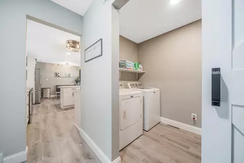 Entry Way - 1207 W Grant St, Appleton, WI 54914 photo 5 of 6