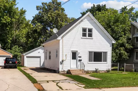 1084 Shawano Ave, Green Bay, WI 54303