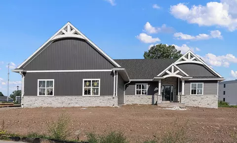 460 Rivers Edge Dr, Kimberly, WI 54136