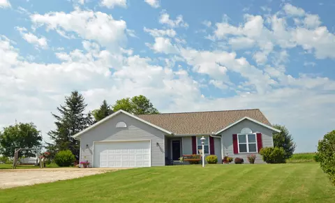 5424 Ronk Rd, Denmark, WI 54208