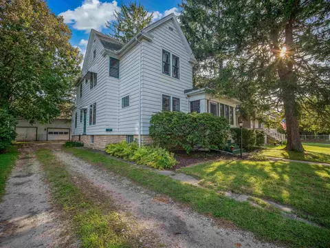 260 E 2nd St, Fond Du Lac, WI 54935