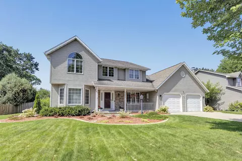 2066 Wintercress Dr, Green Bay, WI 54313