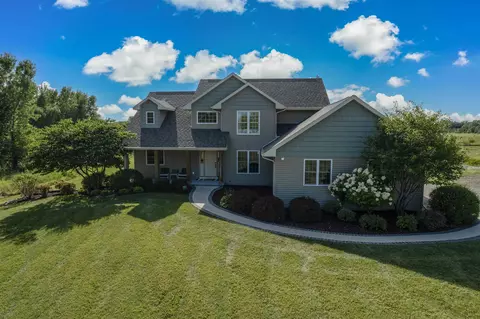 6853 Howlett Rd, Oshkosh, WI 54902