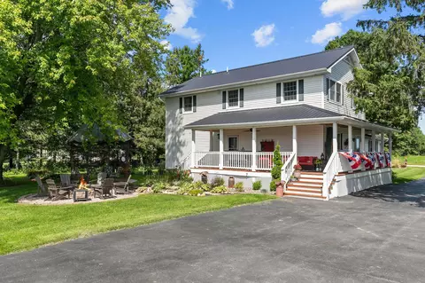 w10495 Roloff Road, New London, WI 54961