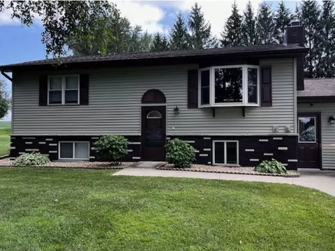 w5709 Quarry Road, Appleton, WI 54913 photo 2
