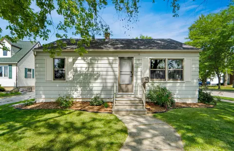487 4th St, Fond Du Lac, WI 54935