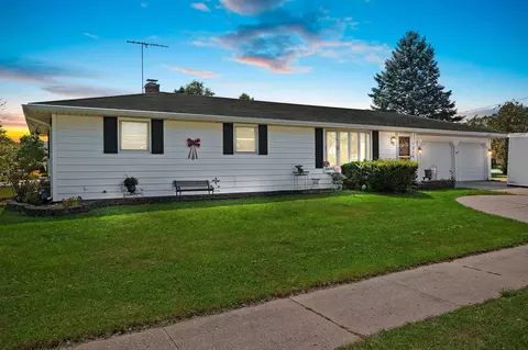 1210 Lincoln St, Kewaunee, WI 54216