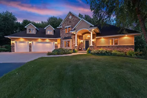 w7447 Spring Valley Drive, Greenville, WI 54942