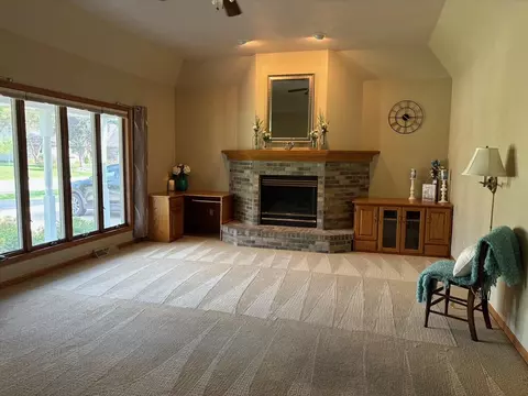 n311 Candlelite Way, Appleton, WI 54915 photo 2