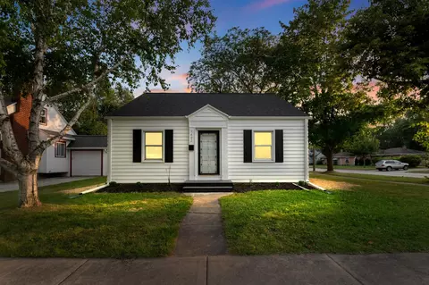 1402 Eliza St, Green Bay, WI 54301